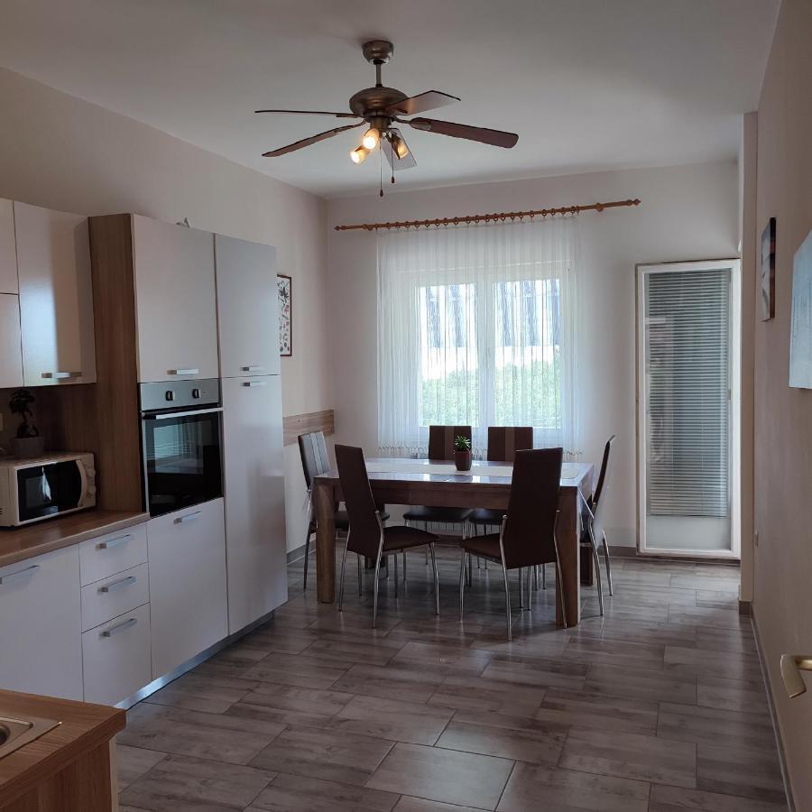 דראמליי Apartments Desiree & Daniel מראה חיצוני תמונה